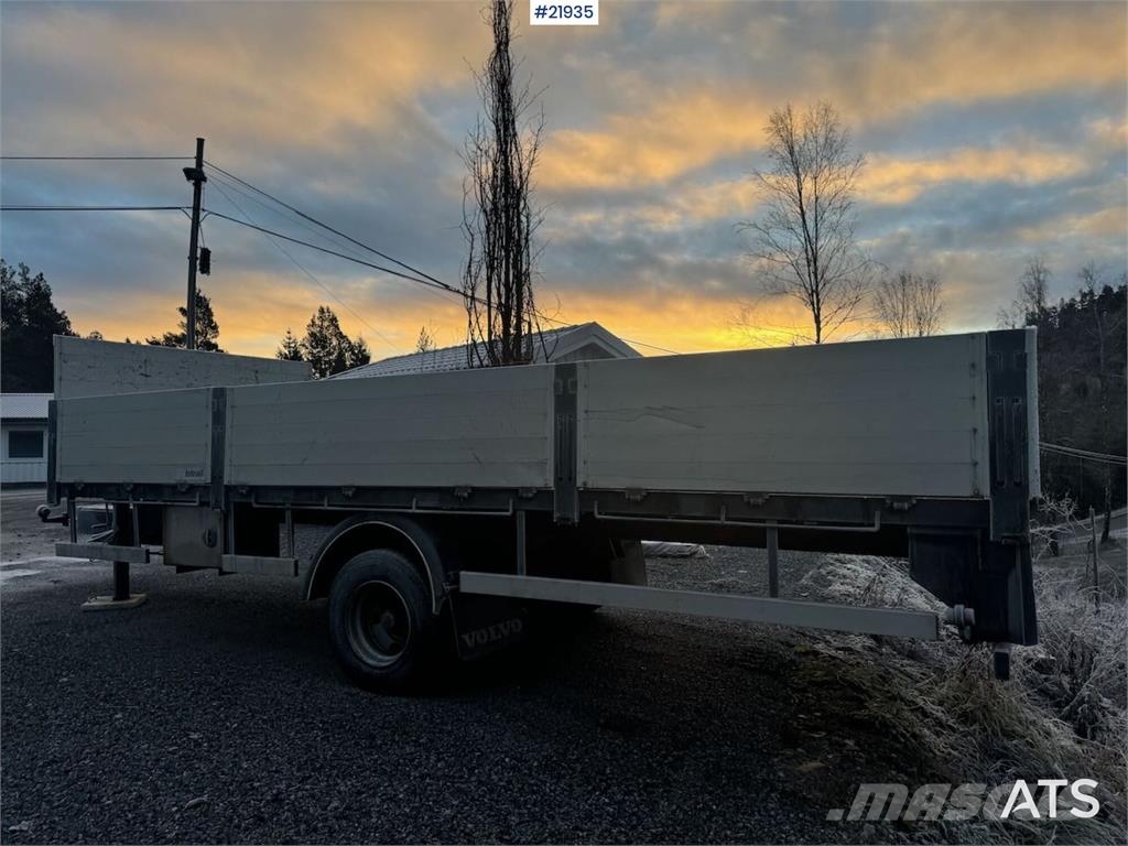Maur 1-Axle Trailer Reboques estrado/caixa aberta