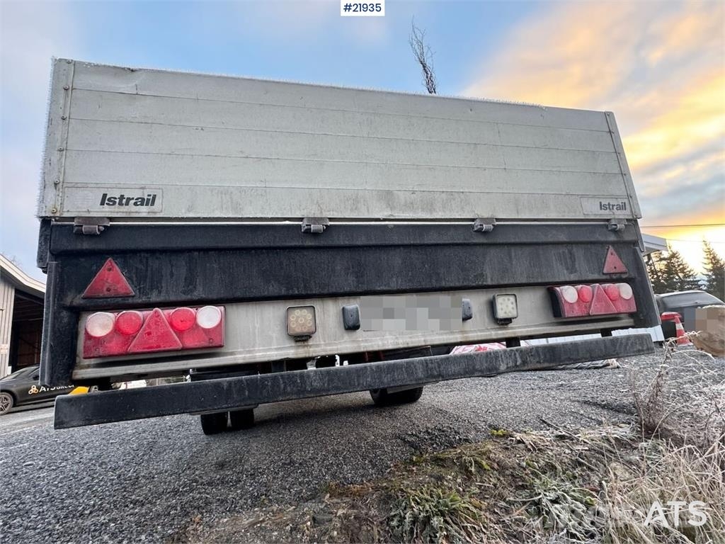 Maur 1-Axle Trailer Reboques estrado/caixa aberta