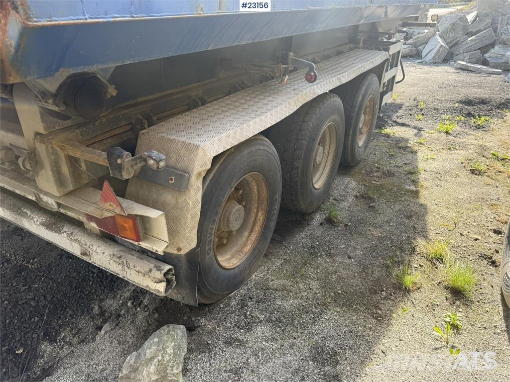 Maur Bilpåbygg 3 axles and tipping semi-trailer for sale as a rep Andre anhængere