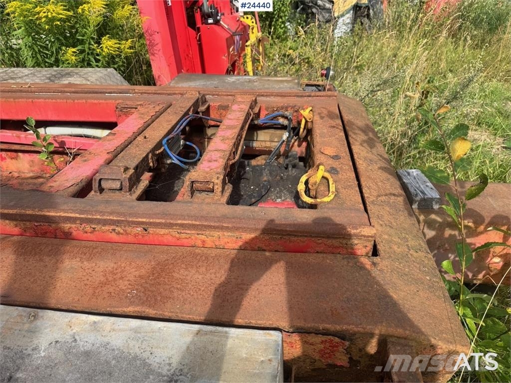 Maur Hooklift Trailer with Tipping Function 翻斗拖车