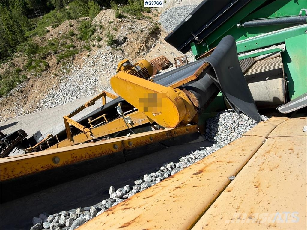McCloskey S80 screening plant with Svedala Arbrå cone crushe غرابيل