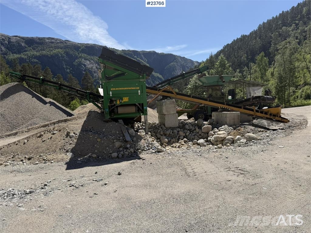 McCloskey S80 screening plant with Svedala Arbrå cone crushe غرابيل