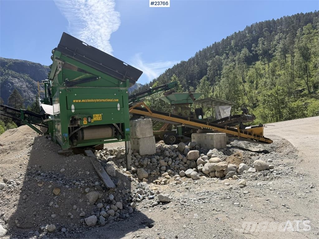 McCloskey S80 screening plant with Svedala Arbrå cone crushe غرابيل