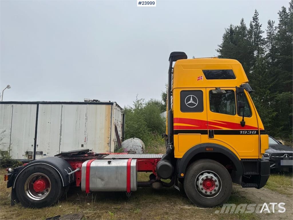 Mercedes-Benz 1838 وحدات الجر