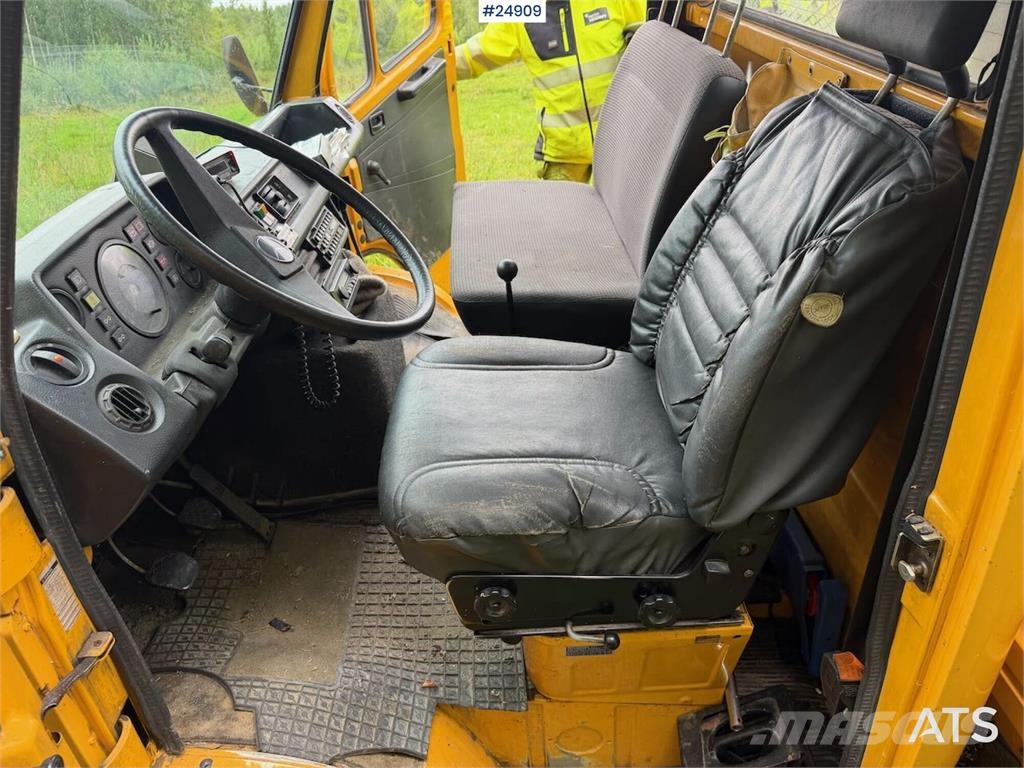 Mercedes-Benz 409 D planbil Platformas/izkraušana no sāniem