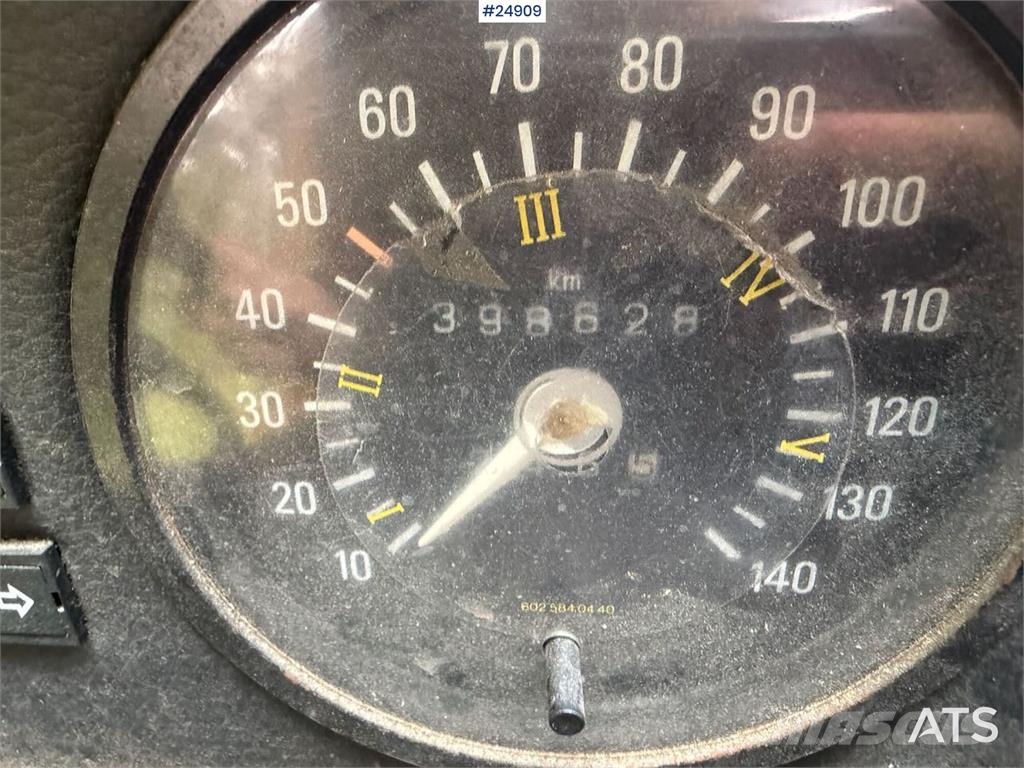 Mercedes-Benz 409 D planbil Platformas/izkraušana no sāniem