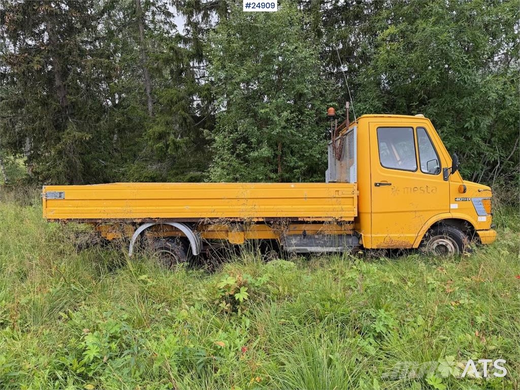 Mercedes-Benz 409 D planbil Platformas/izkraušana no sāniem