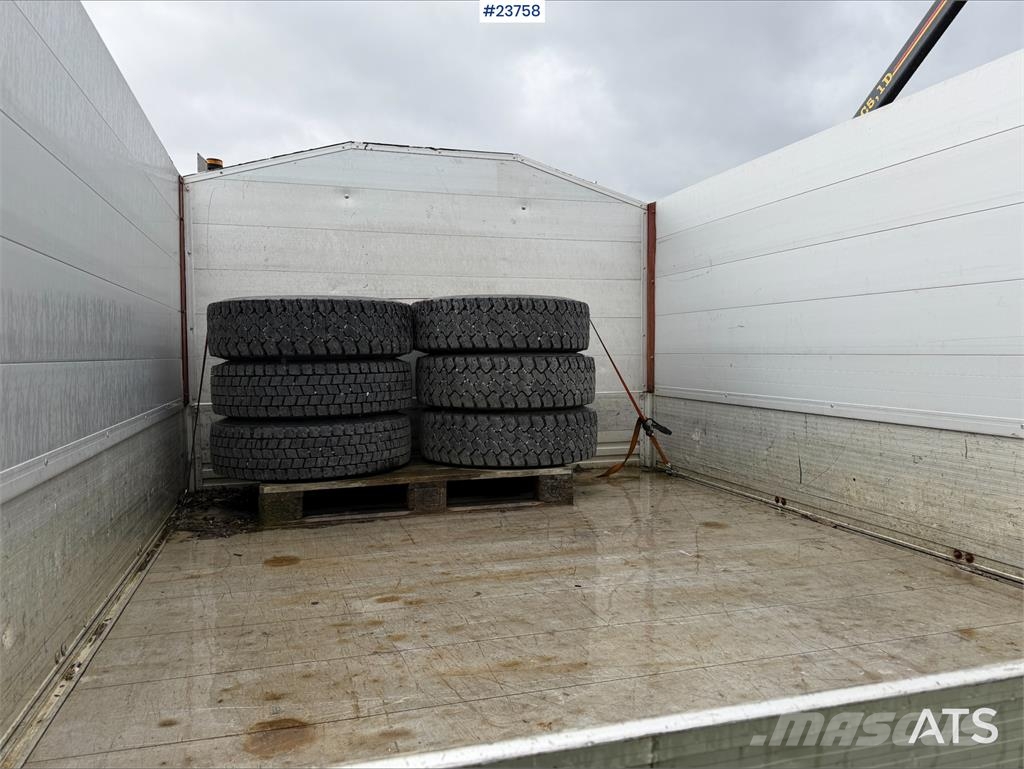 Mercedes-Benz 817 - - 166 000km Camiones de cama baja