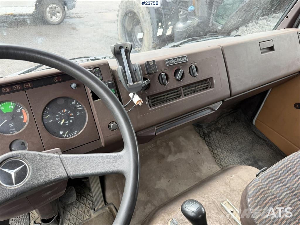Mercedes-Benz 817 - - 166 000km Camiones de cama baja