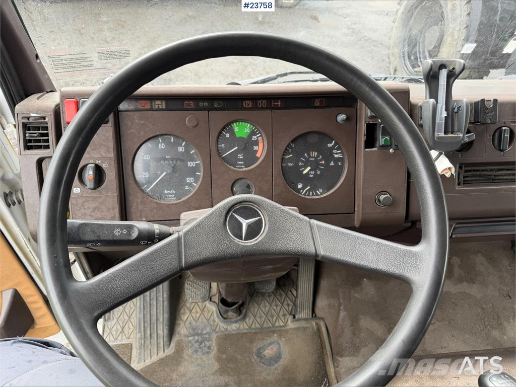 Mercedes-Benz 817 - - 166 000km Camiones de cama baja