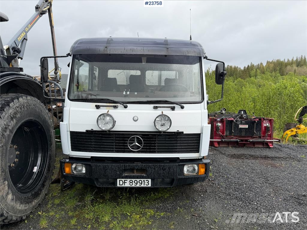 Mercedes-Benz 817 - - 166 000km Camiones de cama baja