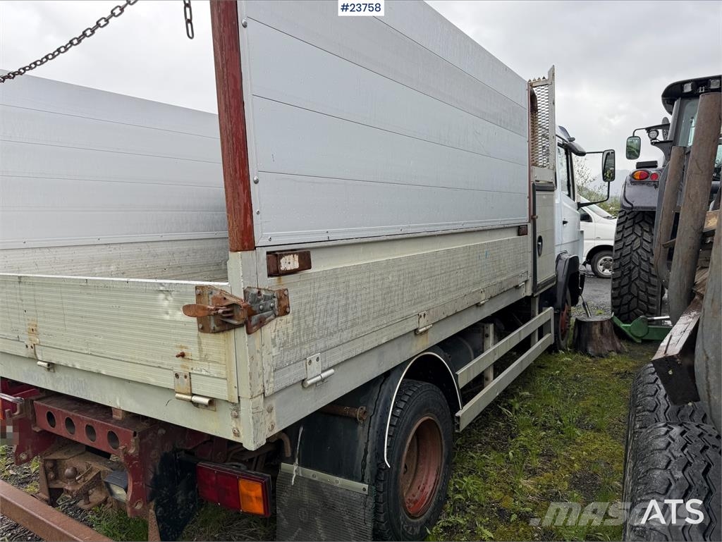 Mercedes-Benz 817 - - 166 000km Camiones de cama baja
