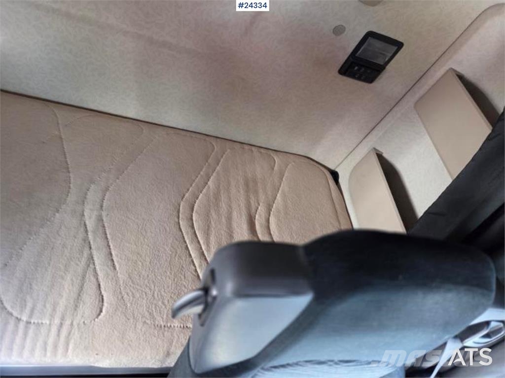 Mercedes-Benz Actros 1833 4x2 Box Truck with Full Side Opening شاحنات ذات هيكل صندوقي