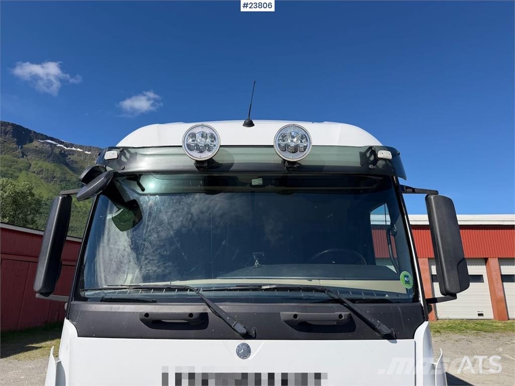 Mercedes-Benz Actros 1835L 4x2 box truck w/ ADR rigged, new clut شاحنات ذات هيكل صندوقي