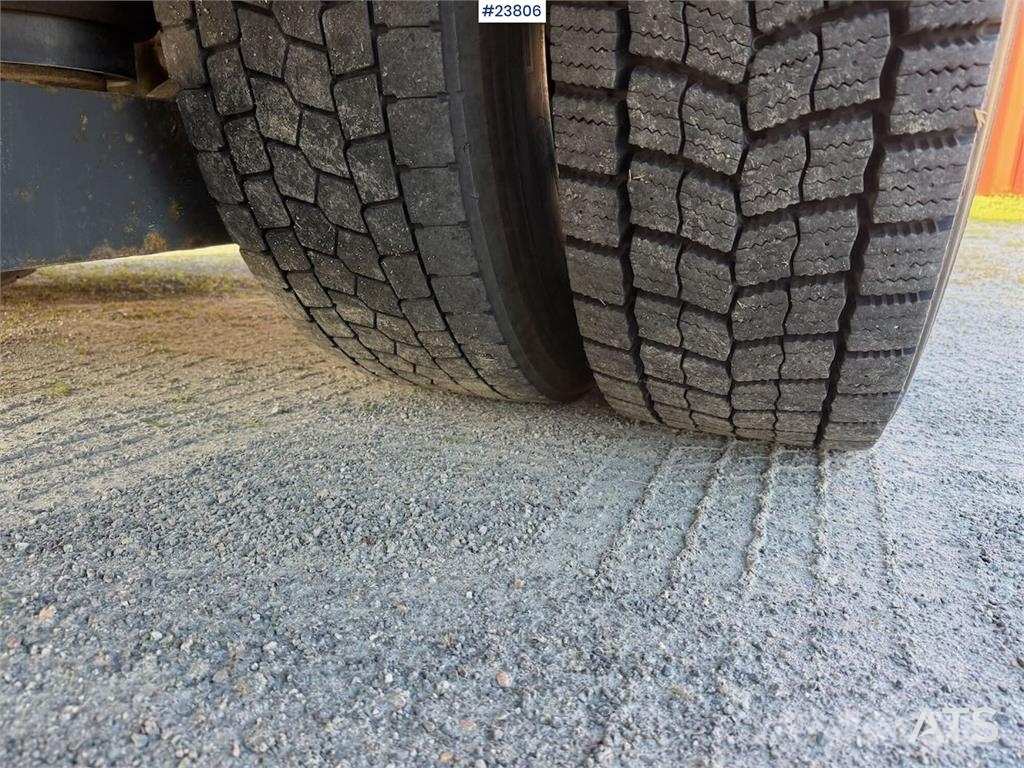 Mercedes-Benz Actros 1835L 4x2 box truck w/ ADR rigged, new clut شاحنات ذات هيكل صندوقي