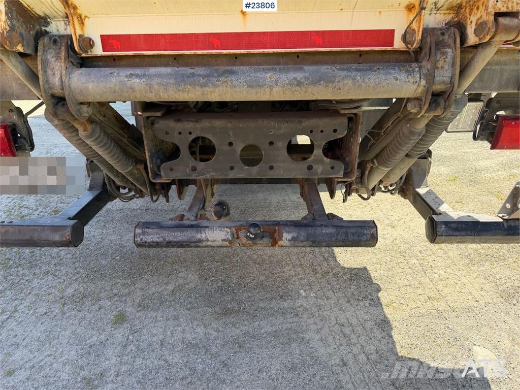 Mercedes-Benz Actros 1835L 4x2 box truck w/ ADR rigged, new clut شاحنات ذات هيكل صندوقي