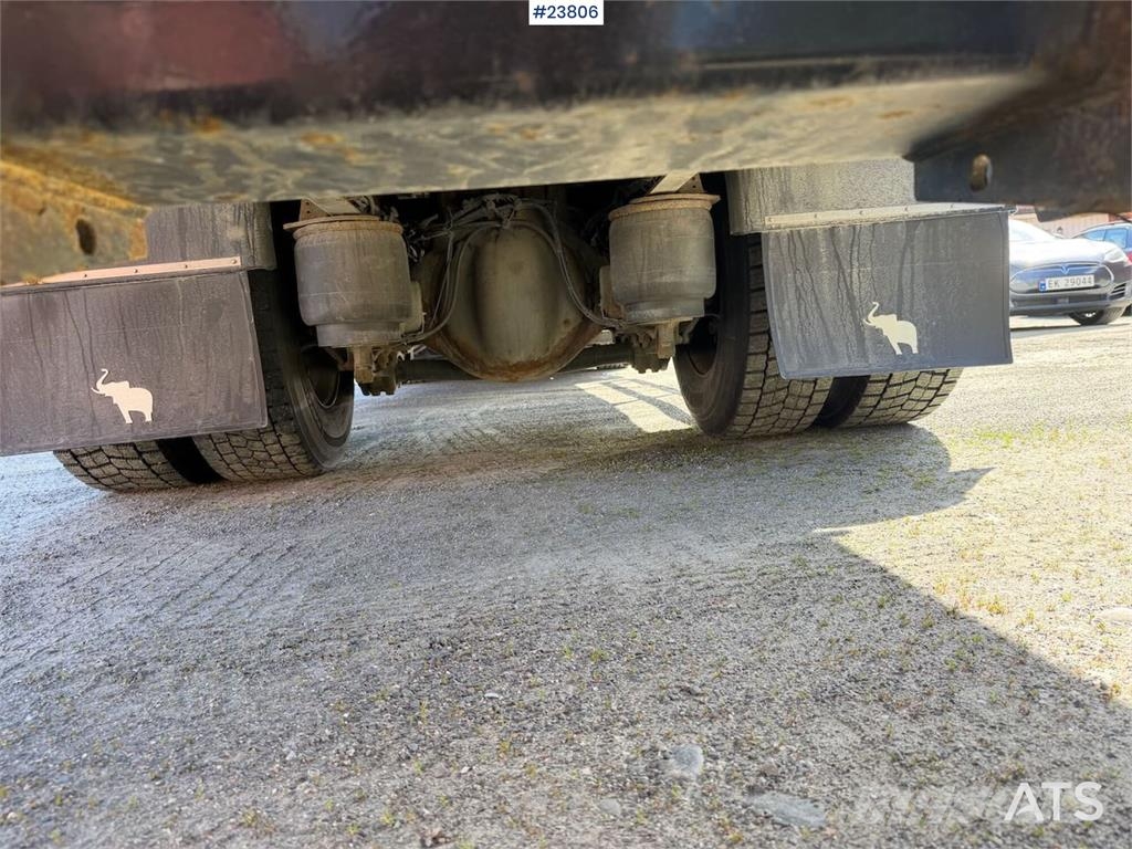 Mercedes-Benz Actros 1835L 4x2 box truck w/ ADR rigged, new clut شاحنات ذات هيكل صندوقي