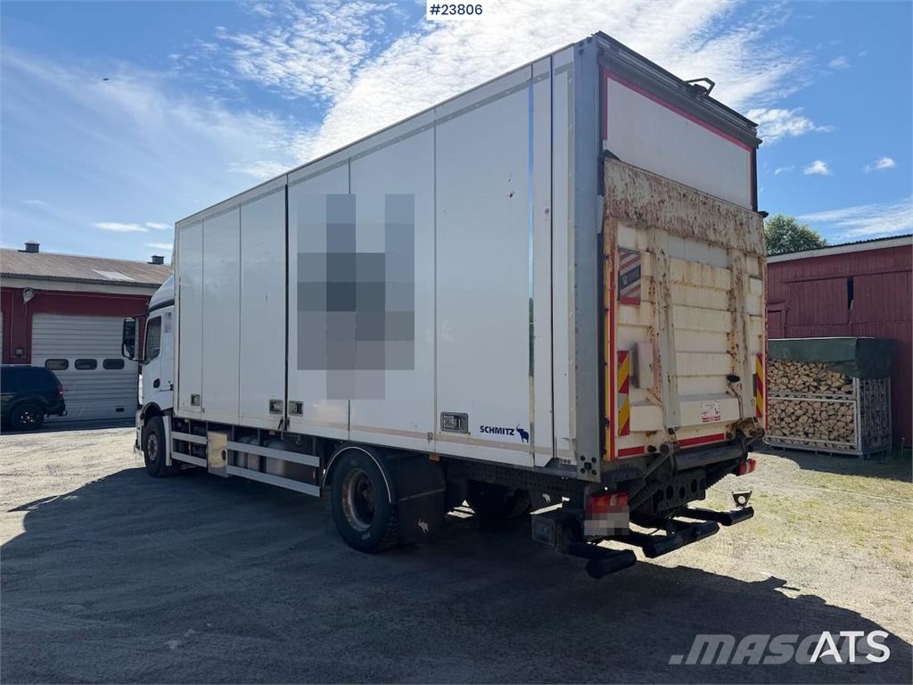 Mercedes-Benz Actros 1835L 4x2 box truck w/ ADR rigged, new clut شاحنات ذات هيكل صندوقي