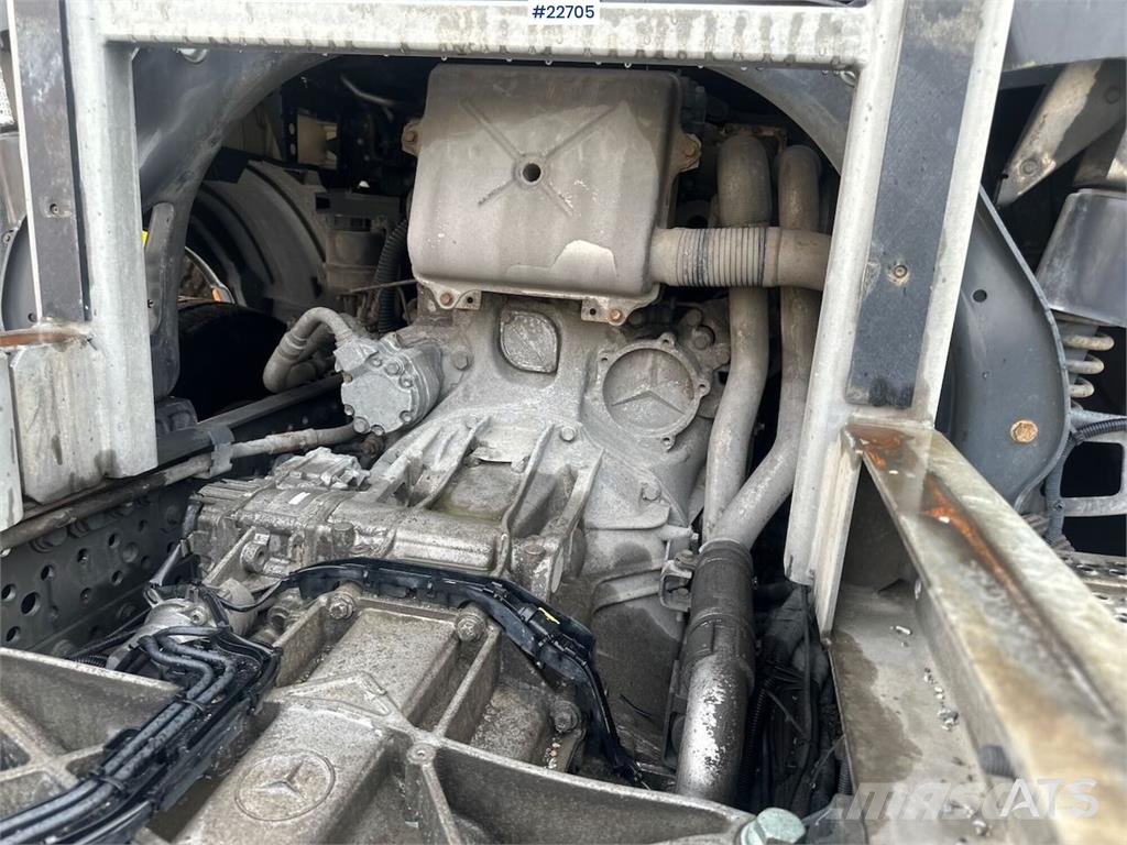 Mercedes-Benz Actros 2551 6x2 Container Truck - ADR Rigged - San 集装箱叉车