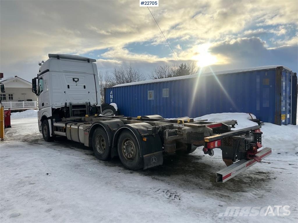 Mercedes-Benz Actros 2551 6x2 Container Truck - ADR Rigged - San 集装箱叉车