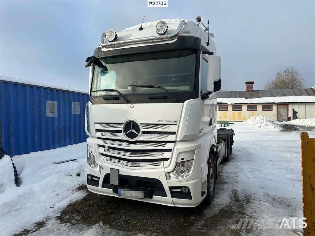 Mercedes-Benz Actros 2551 6x2 Container Truck - ADR Rigged - San 集装箱叉车