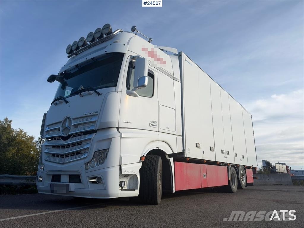 Mercedes-Benz Actros 2563 6x2 Box Truck with Full Side Opening – Skapbiler