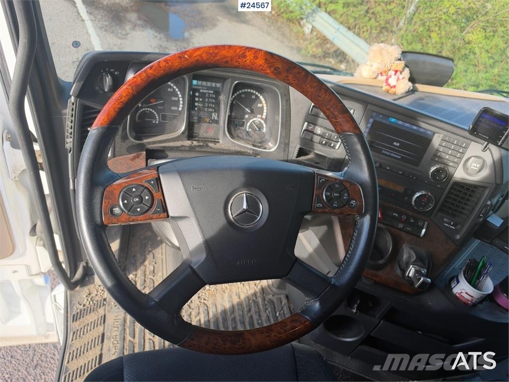 Mercedes-Benz Actros 2563 6x2 Box Truck with Full Side Opening – Skapbiler