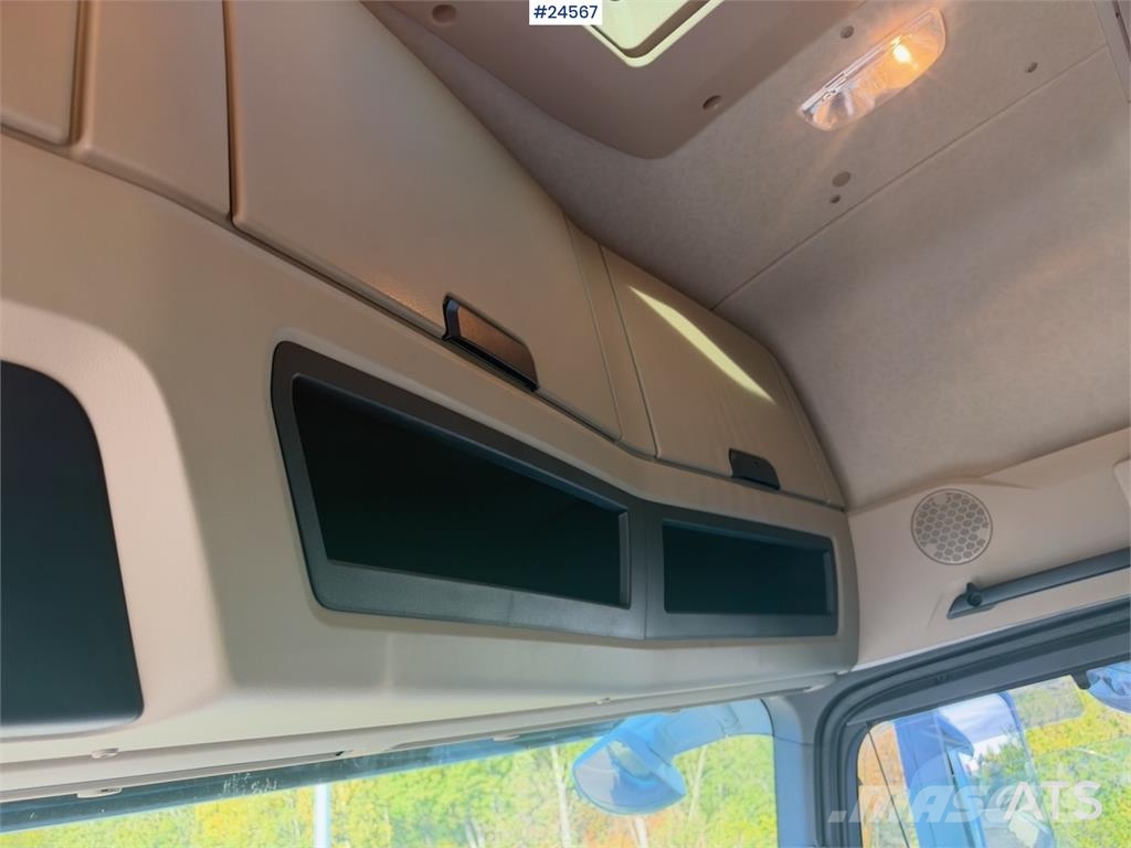 Mercedes-Benz Actros 2563 6x2 Box Truck with Full Side Opening – Skapbiler