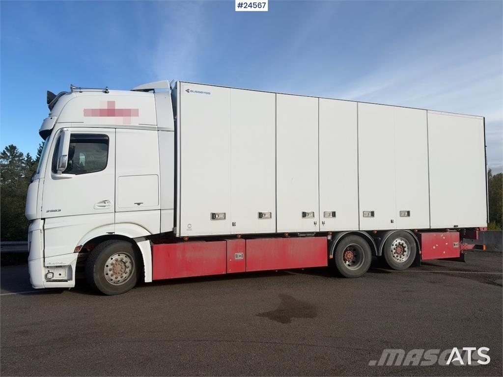 Mercedes-Benz Actros 2563 6x2 Box Truck with Full Side Opening – Skapbiler