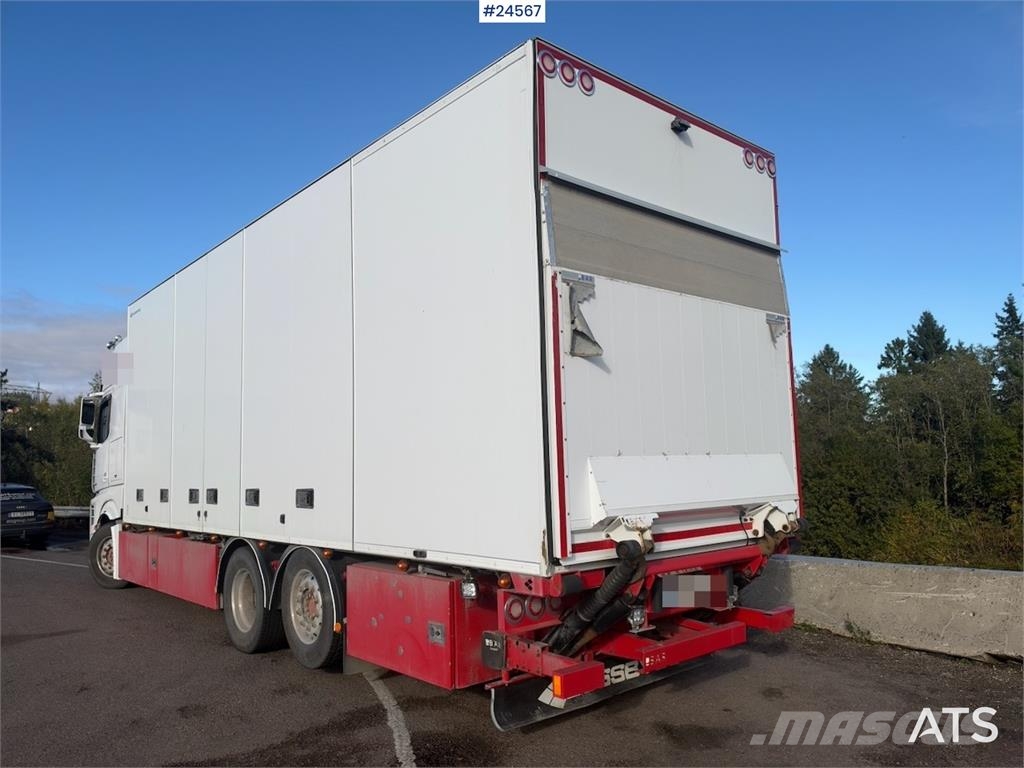 Mercedes-Benz Actros 2563 6x2 Box Truck with Full Side Opening – Skapbiler