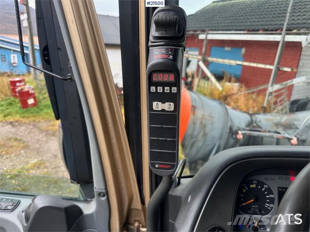 Mercedes-Benz Actros 2848 4x4+2 snow rigged hook truck. WATCH VI Sunkvežimiai su keliamuoju kabliu