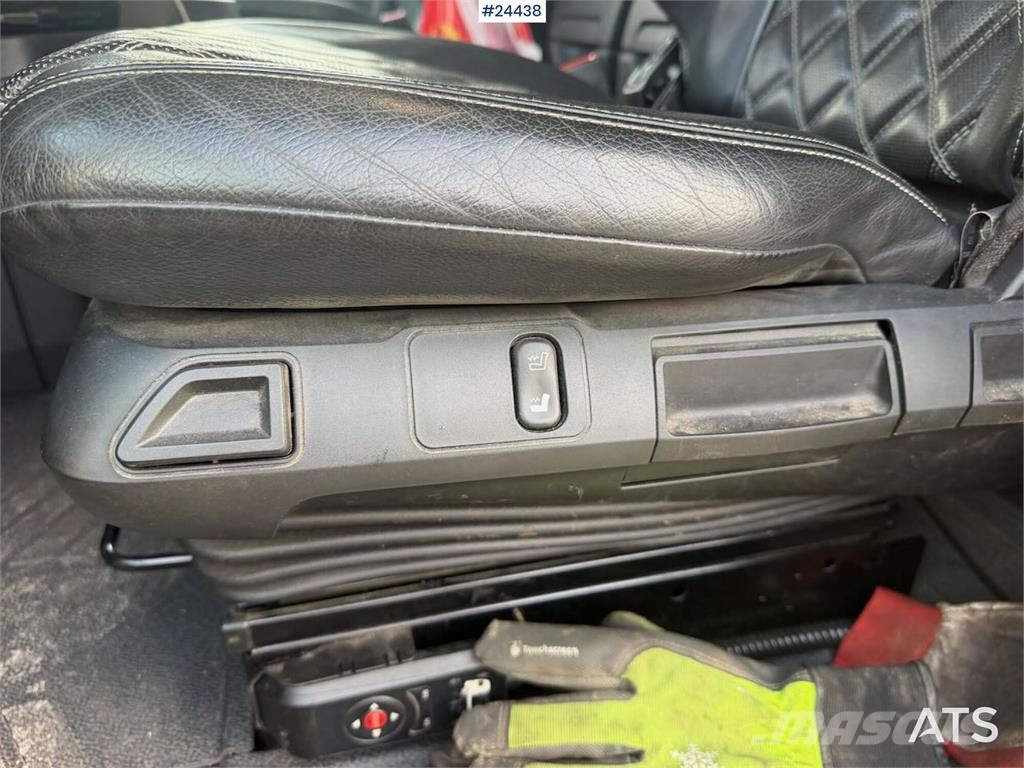 Mercedes-Benz Actros 6x4 timber truck with Epsilon M12L timber c Metsaveokid