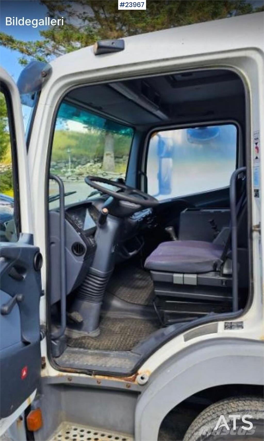 Mercedes-Benz Atego شاحنات ذات هيكل صندوقي