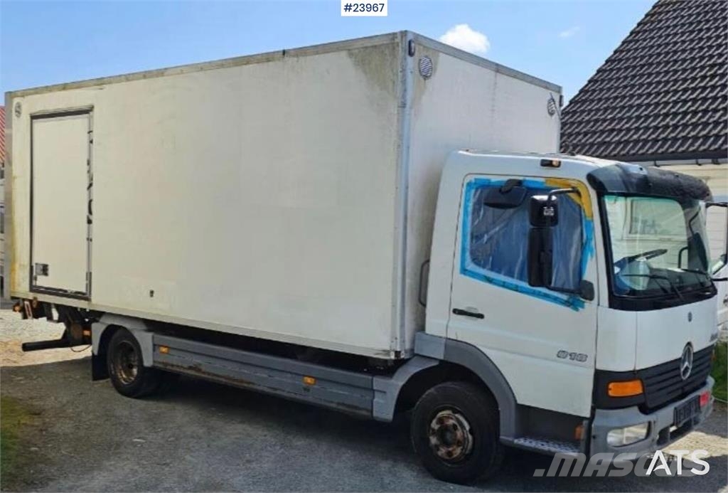 Mercedes-Benz Atego شاحنات ذات هيكل صندوقي
