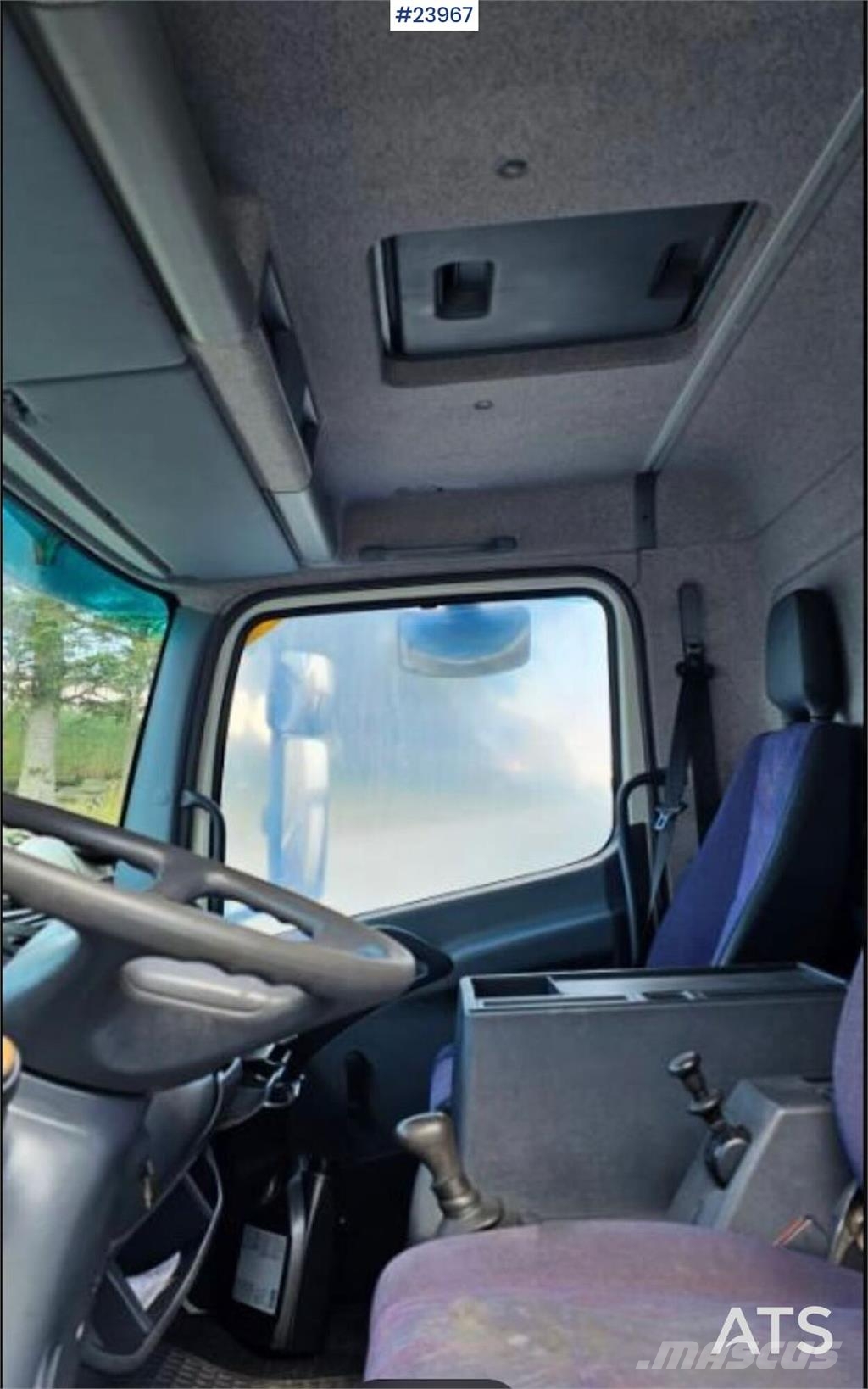 Mercedes-Benz Atego شاحنات ذات هيكل صندوقي