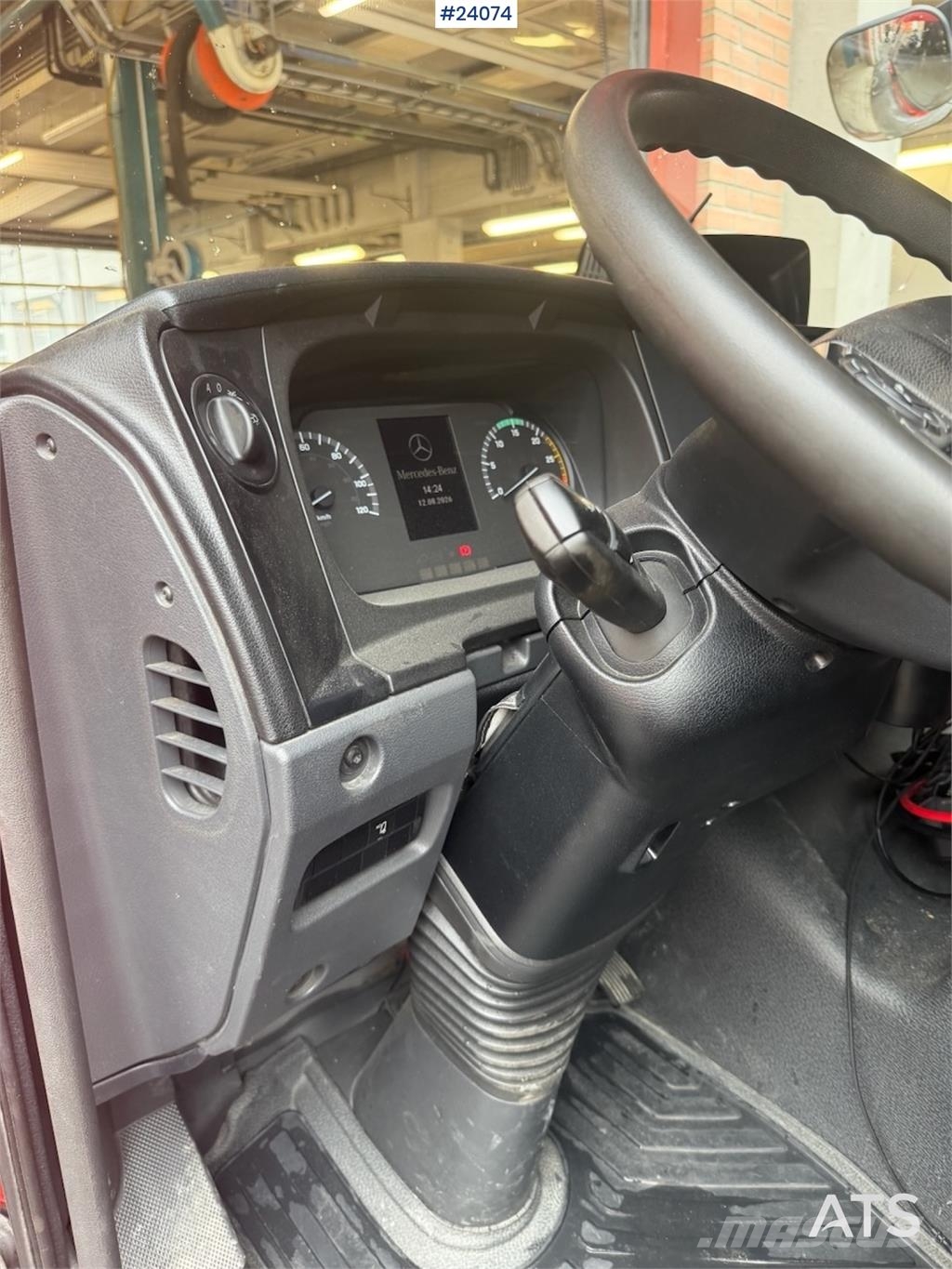 Mercedes-Benz Atego Hinausautot