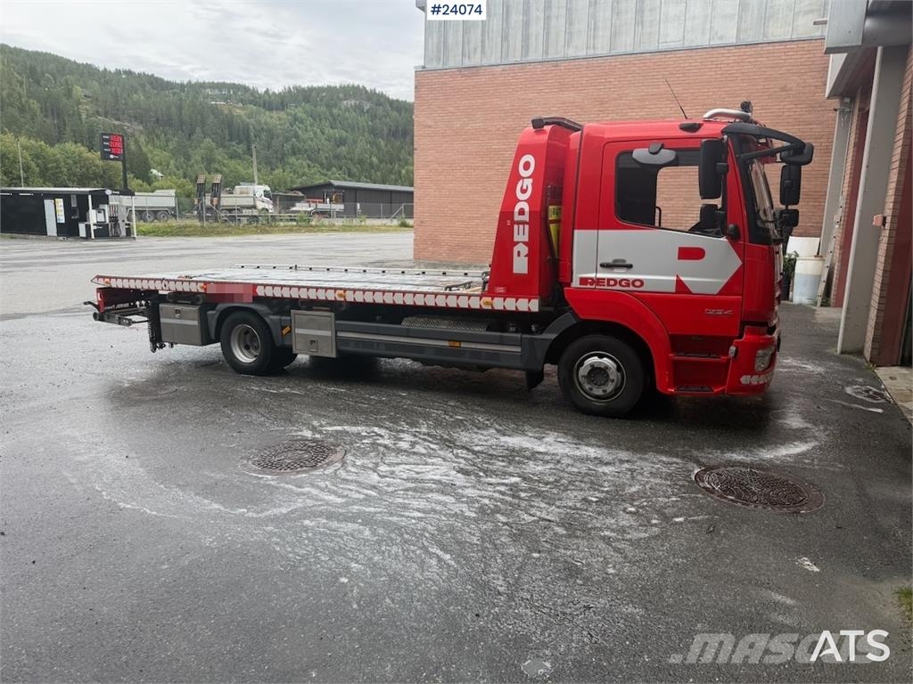 Mercedes-Benz Atego Hinausautot