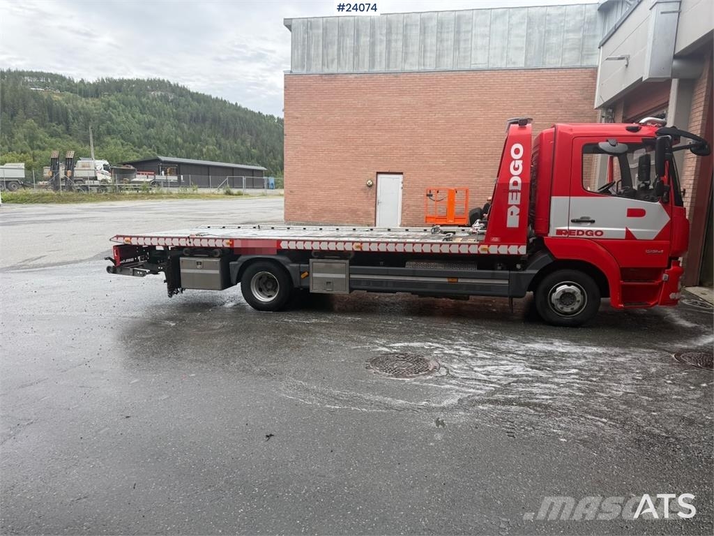 Mercedes-Benz Atego Hinausautot