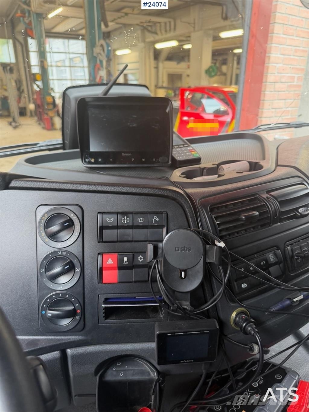 Mercedes-Benz Atego Hinausautot