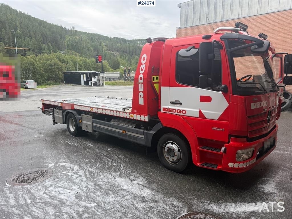 Mercedes-Benz Atego Hinausautot