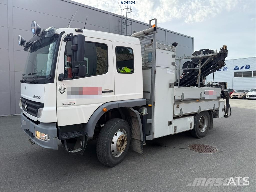 Mercedes-Benz Atego 1225 4x4, 6-seater with 10 t/m Hiab crane Truck mounted cranes