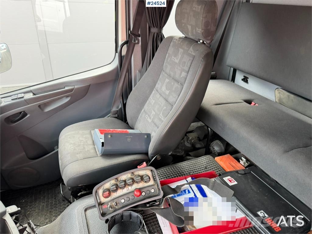 Mercedes-Benz Atego 1225 4x4, 6-seater with 10 t/m Hiab crane Truck mounted cranes