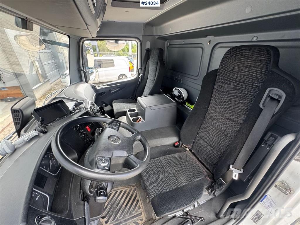Mercedes-Benz Atego 1524 Camiones caja cerrada