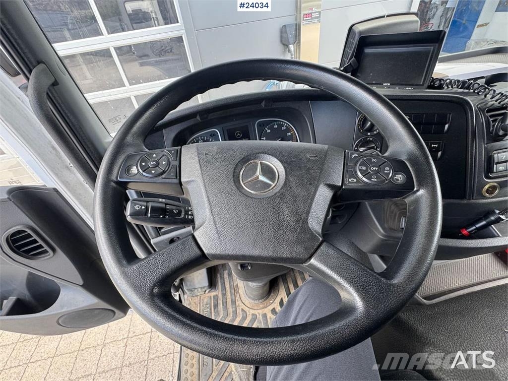 Mercedes-Benz Atego 1524 Camiones caja cerrada