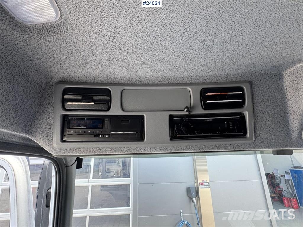 Mercedes-Benz Atego 1524 Camiones caja cerrada