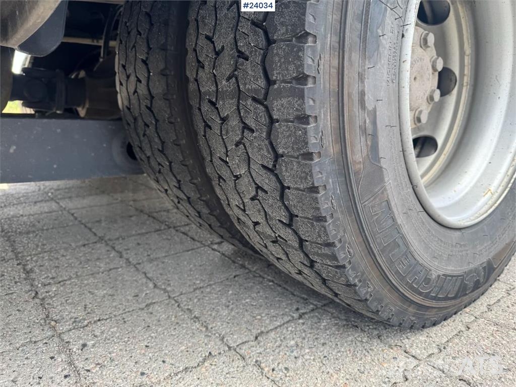 Mercedes-Benz Atego 1524 Camiones caja cerrada
