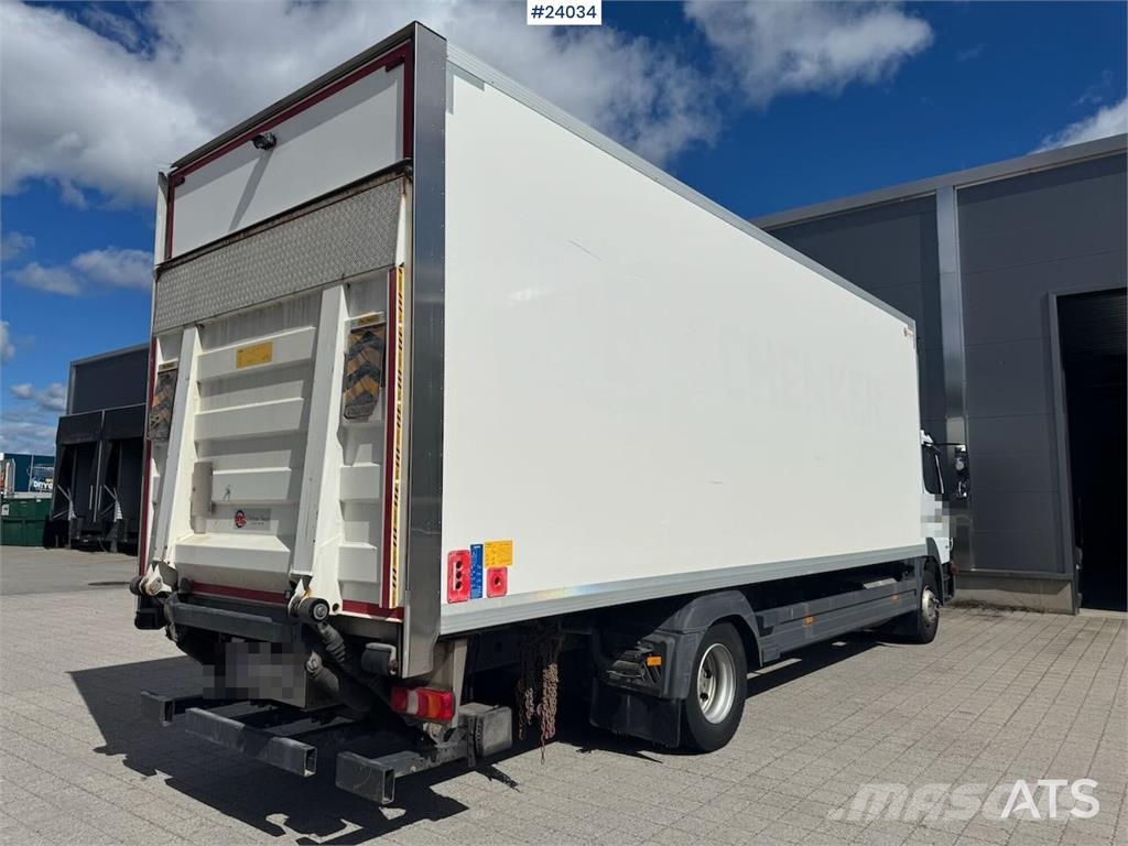 Mercedes-Benz Atego 1524 Camiones caja cerrada