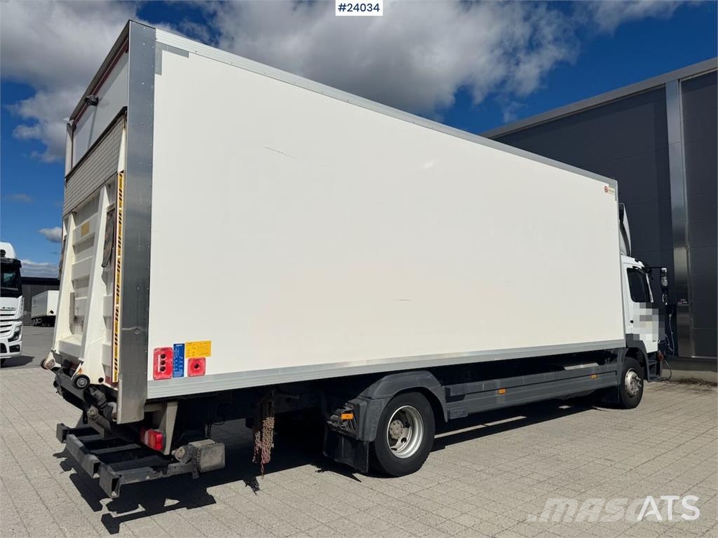 Mercedes-Benz Atego 1524 Camiones caja cerrada