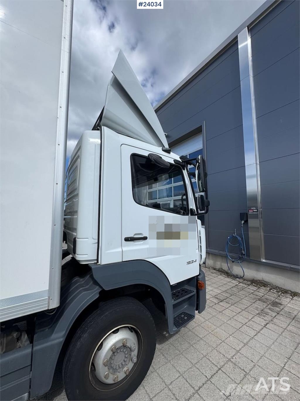 Mercedes-Benz Atego 1524 Camiones caja cerrada