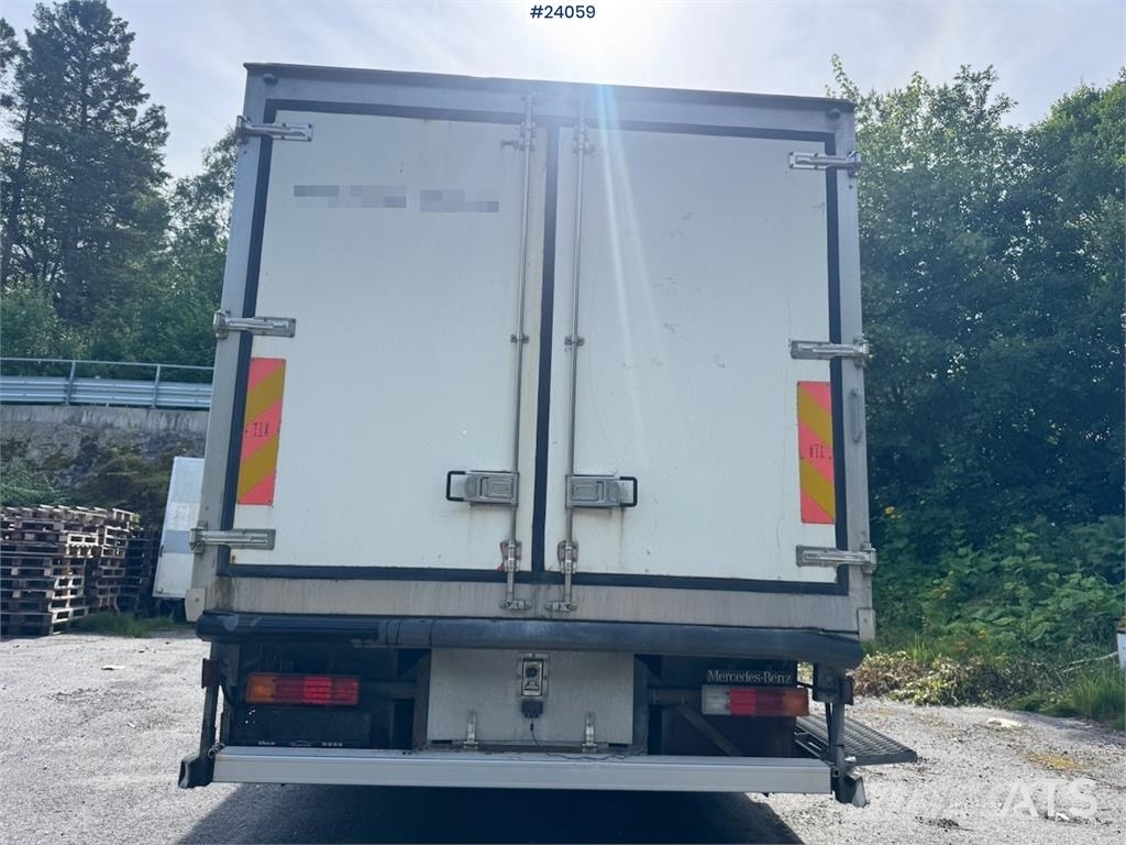 Mercedes-Benz Axor Fish Truck (Box Truck) شاحنات ذات هيكل صندوقي